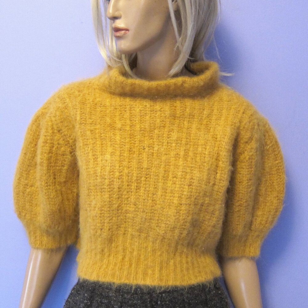 BA&SH YELLOW GOLD ALPACA FUZZY CROPPED SWEATER LADY PULLOVER STYLE
